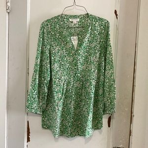 Green and cream colored floral beachlunchlounge blouse.